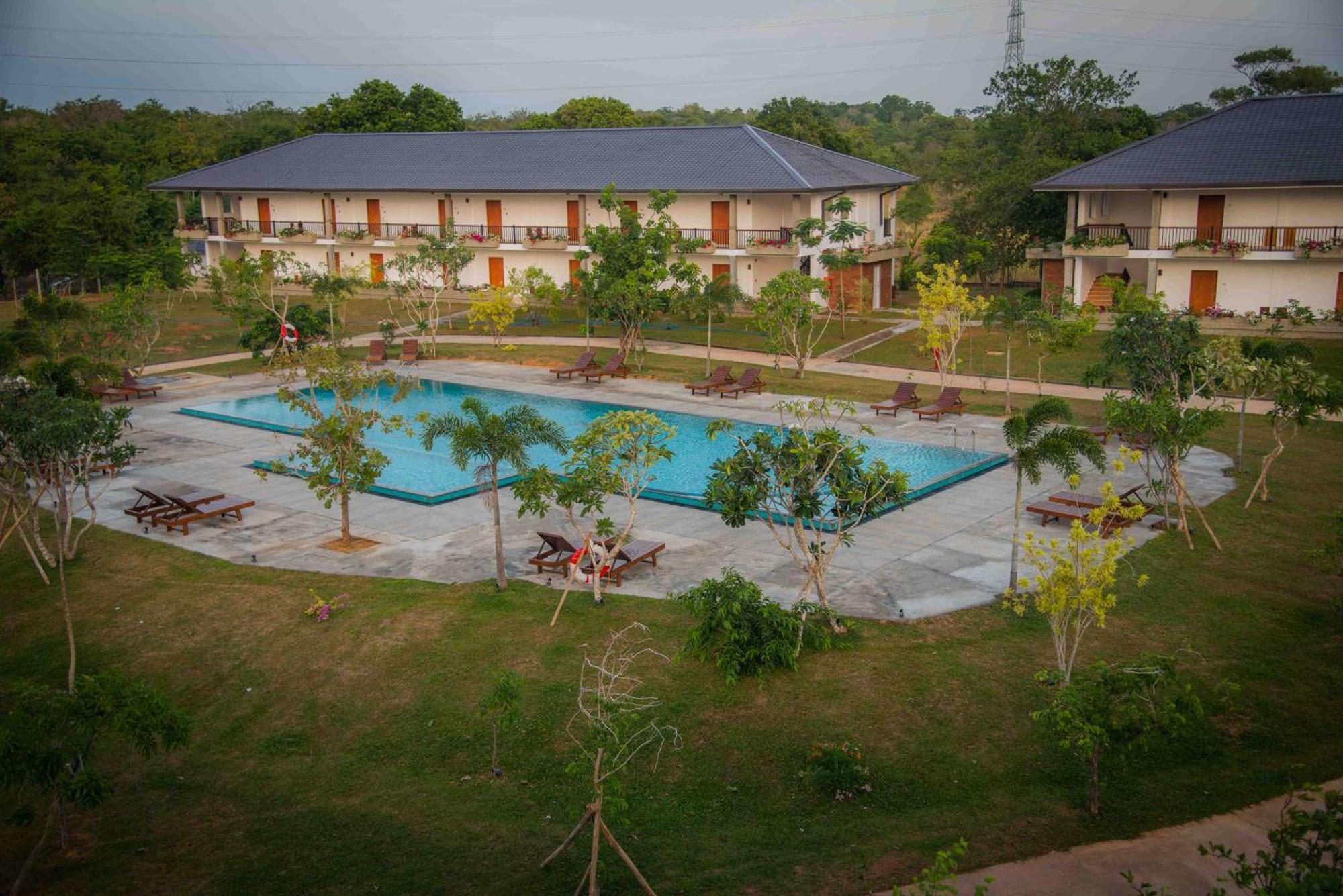 Sungreen Resort Habarana Exterior photo